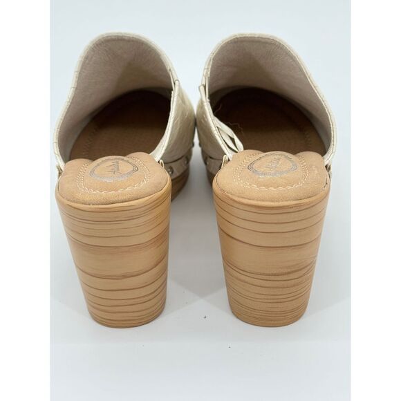 Atalina White  Leather Clog Women's Shoes Sz 8.5 W Crosshatch Pattern Comfy New! - Picture 4 of 8